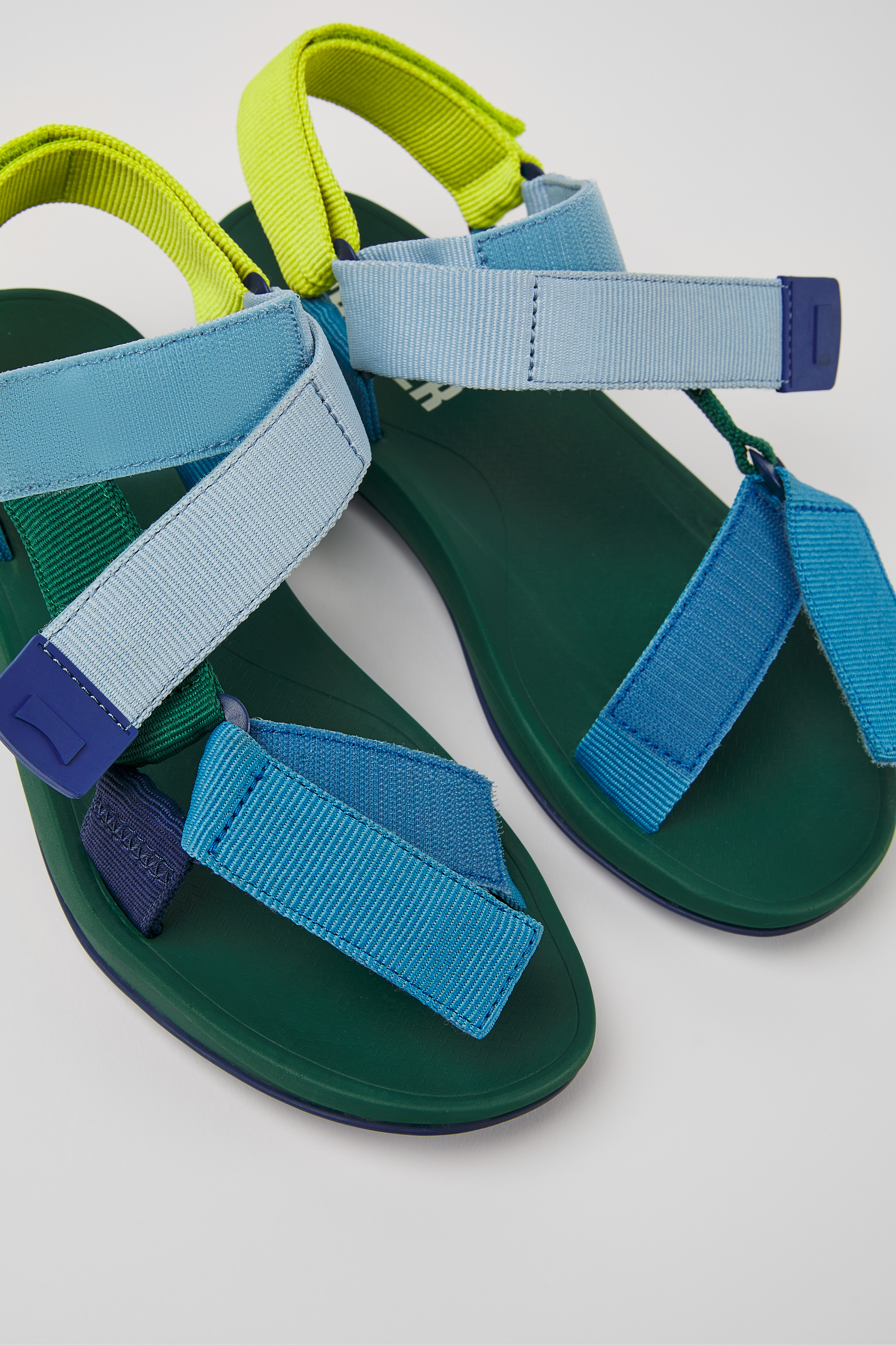 Match - Mehrfarbige textile Sandalen für Herren