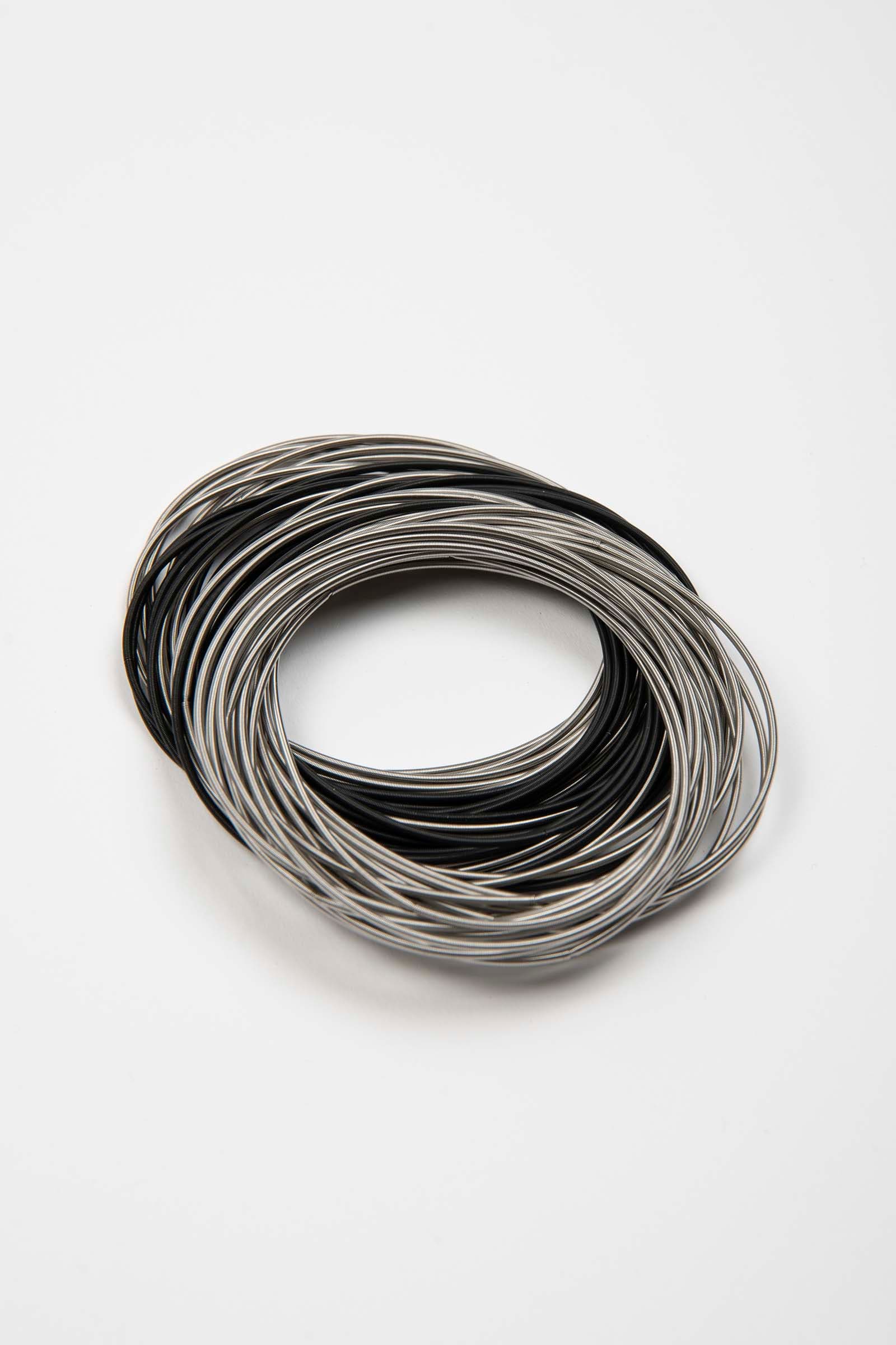 Rivera-Spain Silber und schwarzes Eolienne-Armband