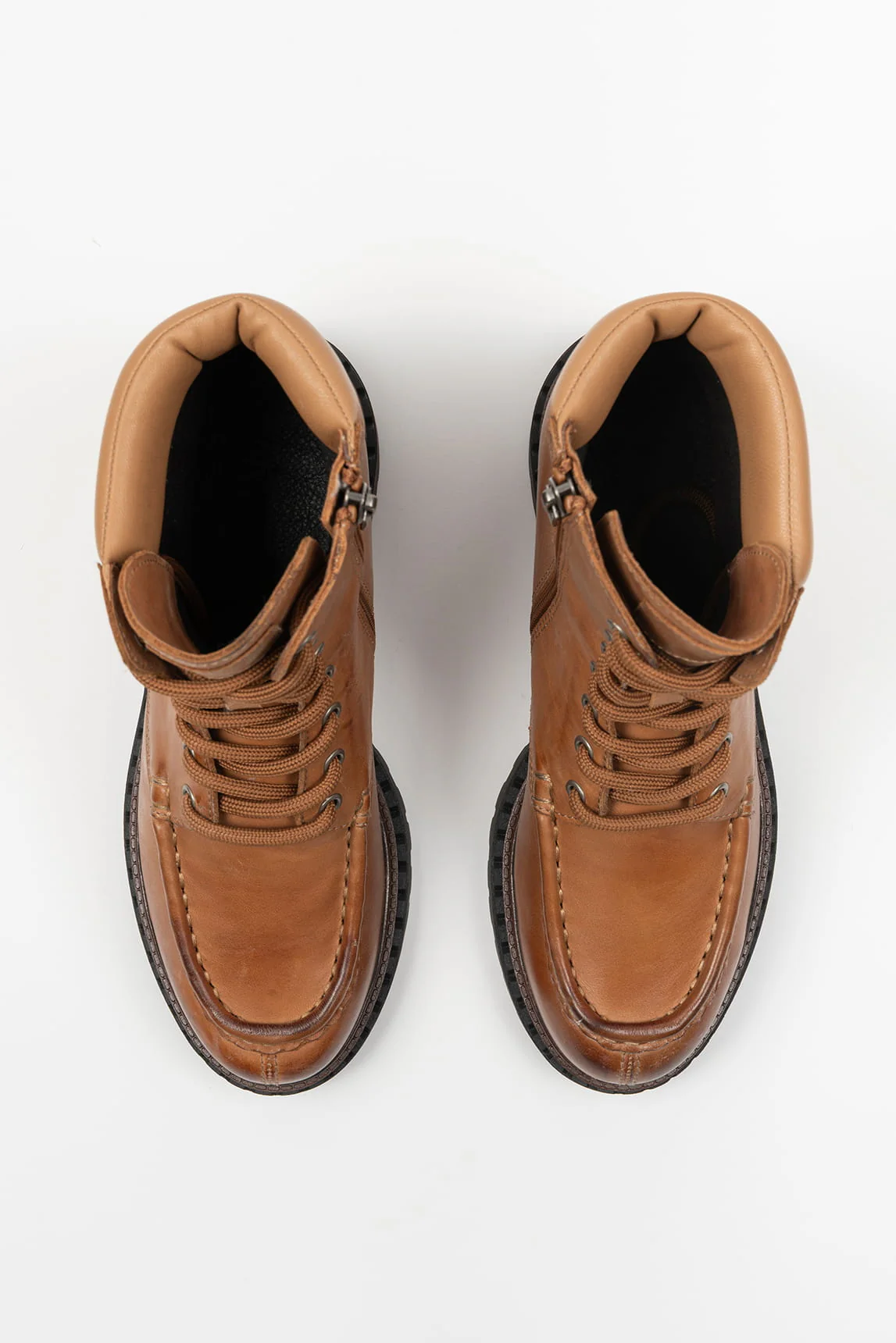 Rivera-Spanien Bota Varese Kamel